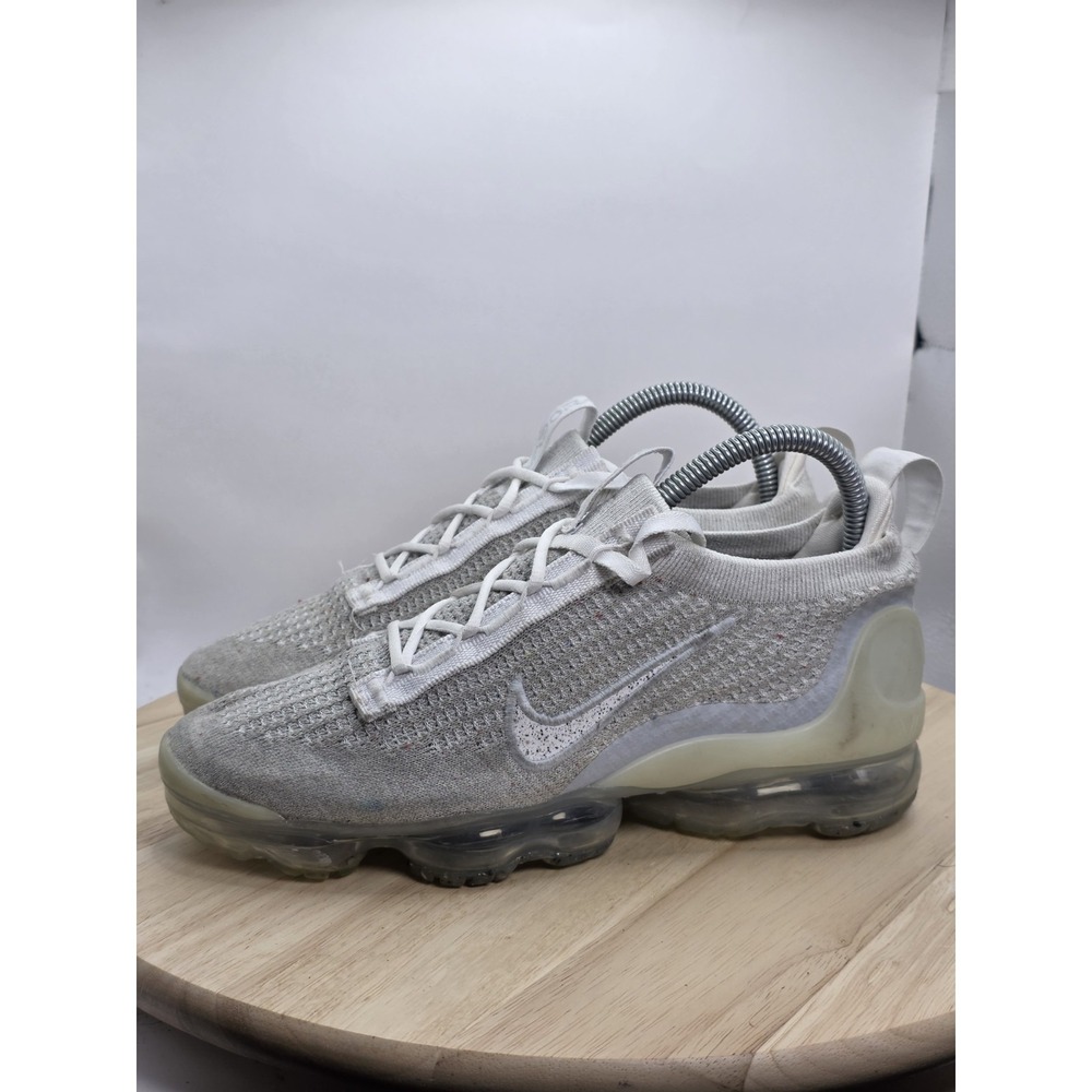 Womens Size 7.5 - Nike Air VaporMax Flyknit‎ DC4112-100 Gray Running Shoes